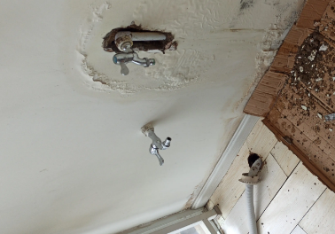 八步卫生间测漏水